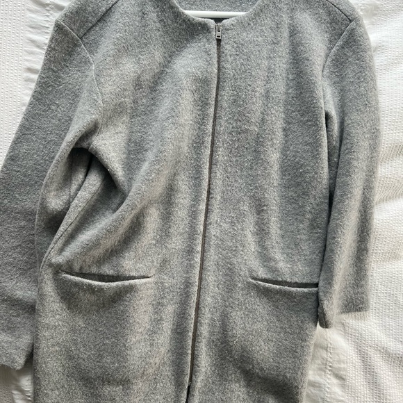 Aritzia: Banville Sweater - Picture 3 of 4